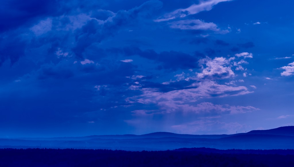 Small landscape Harvard Blue