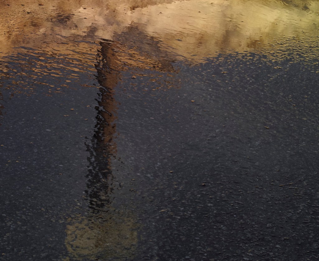 reflection-abstract_sdi3256